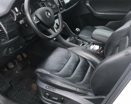Білий Шкода Kodiaq, об'ємом двигуна 1.97 л та пробігом 130 тис. км за 27000 $, фото 8 на Automoto.ua