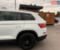 Белый Шкода Kodiaq, объемом двигателя 0 л и пробегом 377 тыс. км за 22500 $, фото 4 на Automoto.ua