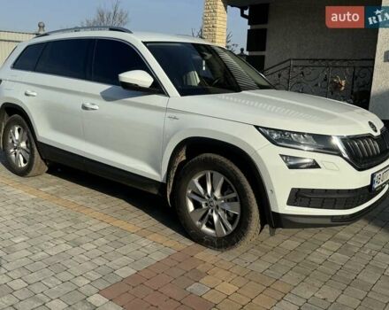 Білий Шкода Kodiaq, об'ємом двигуна 1.97 л та пробігом 195 тис. км за 28999 $, фото 31 на Automoto.ua