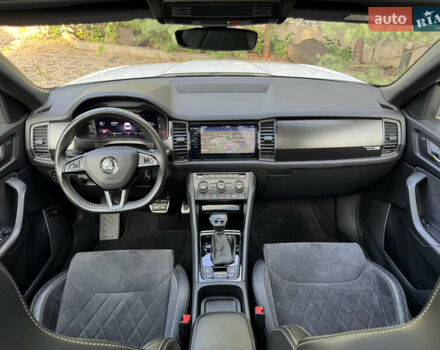 Белый Шкода Kodiaq, объемом двигателя 1.97 л и пробегом 200 тыс. км за 30800 $, фото 10 на Automoto.ua