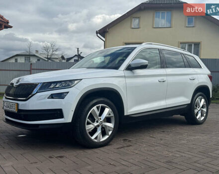 Белый Шкода Kodiaq, объемом двигателя 1.97 л и пробегом 169 тыс. км за 26999 $, фото 17 на Automoto.ua