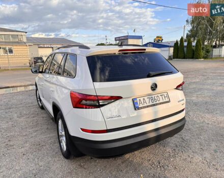 Белый Шкода Kodiaq, объемом двигателя 1.98 л и пробегом 201 тыс. км за 19500 $, фото 6 на Automoto.ua