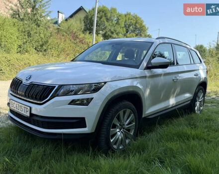 Белый Шкода Kodiaq, объемом двигателя 1.4 л и пробегом 78 тыс. км за 18999 $, фото 1 на Automoto.ua