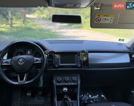 Білий Шкода Kodiaq, об'ємом двигуна 1.4 л та пробігом 78 тис. км за 19499 $, фото 6 на Automoto.ua