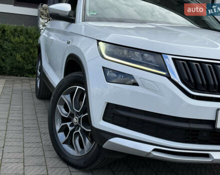 Белый Шкода Kodiaq, объемом двигателя 1.97 л и пробегом 230 тыс. км за 26999 $, фото 15 на Automoto.ua