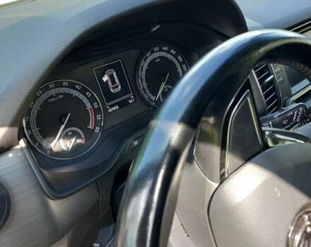 Білий Шкода Kodiaq, об'ємом двигуна 1.97 л та пробігом 287 тис. км за 21950 $, фото 7 на Automoto.ua