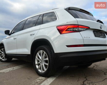 Білий Шкода Kodiaq, об'ємом двигуна 2 л та пробігом 245 тис. км за 26750 $, фото 28 на Automoto.ua