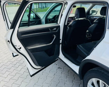 Білий Шкода Kodiaq, об'ємом двигуна 1.97 л та пробігом 218 тис. км за 27300 $, фото 21 на Automoto.ua