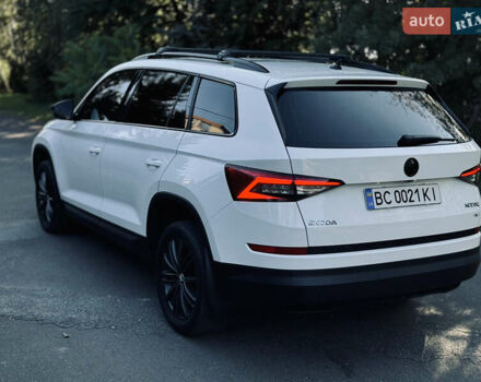 Білий Шкода Kodiaq, об'ємом двигуна 1.97 л та пробігом 256 тис. км за 24999 $, фото 15 на Automoto.ua