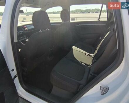 Белый Шкода Kodiaq, объемом двигателя 1.97 л и пробегом 292 тыс. км за 18500 $, фото 13 на Automoto.ua