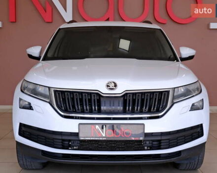 Белый Шкода Kodiaq, объемом двигателя 2 л и пробегом 170 тыс. км за 23900 $, фото 2 на Automoto.ua