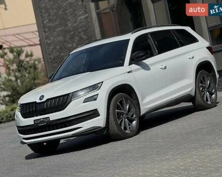 Белый Шкода Kodiaq, объемом двигателя 1.97 л и пробегом 185 тыс. км за 31500 $, фото 3 на Automoto.ua