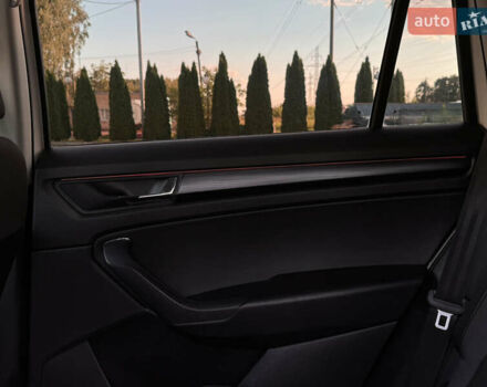 Белый Шкода Kodiaq, объемом двигателя 1.98 л и пробегом 201 тыс. км за 19500 $, фото 28 на Automoto.ua