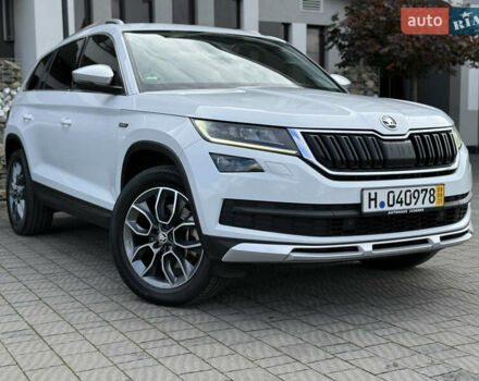 Белый Шкода Kodiaq, объемом двигателя 1.97 л и пробегом 230 тыс. км за 26999 $, фото 13 на Automoto.ua