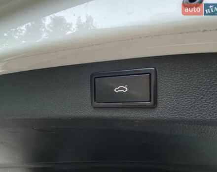 Белый Шкода Kodiaq, объемом двигателя 1.98 л и пробегом 252 тыс. км за 22500 $, фото 24 на Automoto.ua