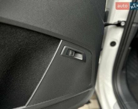 Белый Шкода Kodiaq, объемом двигателя 1.97 л и пробегом 154 тыс. км за 27000 $, фото 20 на Automoto.ua