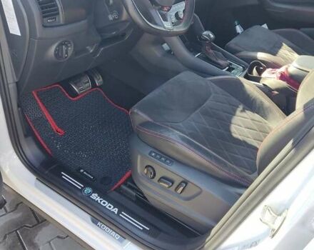 Білий Шкода Kodiaq, об'ємом двигуна 1.97 л та пробігом 160 тис. км за 35999 $, фото 15 на Automoto.ua