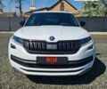 Белый Шкода Kodiaq, объемом двигателя 2 л и пробегом 121 тыс. км за 34450 $, фото 1 на Automoto.ua