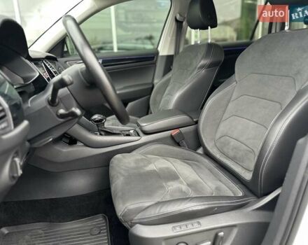 Белый Шкода Kodiaq, объемом двигателя 1.97 л и пробегом 154 тыс. км за 27000 $, фото 11 на Automoto.ua