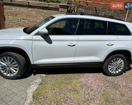 Білий Шкода Kodiaq, об'ємом двигуна 1.98 л та пробігом 77 тис. км за 31500 $, фото 10 на Automoto.ua