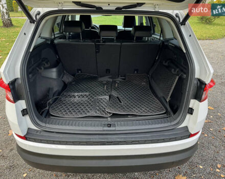 Білий Шкода Kodiaq, об'ємом двигуна 1.97 л та пробігом 131 тис. км за 29750 $, фото 19 на Automoto.ua