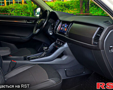 Белый Шкода Kodiaq, объемом двигателя 2 л и пробегом 105 тыс. км за 31200 $, фото 9 на Automoto.ua