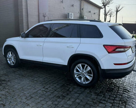 Білий Шкода Kodiaq, об'ємом двигуна 1.98 л та пробігом 239 тис. км за 22500 $, фото 3 на Automoto.ua