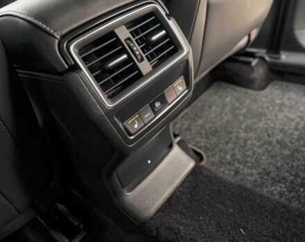 Белый Шкода Kodiaq, объемом двигателя 2 л и пробегом 55 тыс. км за 19000 $, фото 8 на Automoto.ua