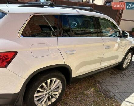 Білий Шкода Kodiaq, об'ємом двигуна 1.98 л та пробігом 77 тис. км за 31500 $, фото 4 на Automoto.ua
