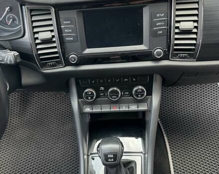 Белый Шкода Kodiaq, объемом двигателя 1.98 л и пробегом 138 тыс. км за 25000 $, фото 11 на Automoto.ua