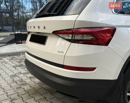 Білий Шкода Kodiaq, об'ємом двигуна 1.97 л та пробігом 79 тис. км за 31000 $, фото 18 на Automoto.ua