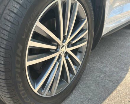 Білий Шкода Kodiaq, об'ємом двигуна 1.97 л та пробігом 182 тис. км за 33500 $, фото 18 на Automoto.ua