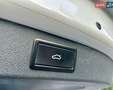 Белый Шкода Kodiaq, объемом двигателя 1.98 л и пробегом 229 тыс. км за 21500 $, фото 19 на Automoto.ua