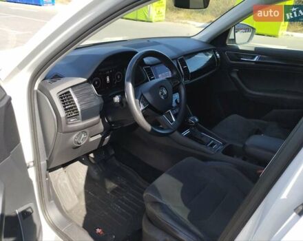 Белый Шкода Kodiaq, объемом двигателя 1.97 л и пробегом 239 тыс. км за 24500 $, фото 3 на Automoto.ua