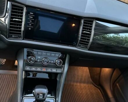 Білий Шкода Kodiaq, об'ємом двигуна 1.97 л та пробігом 215 тис. км за 31950 $, фото 66 на Automoto.ua
