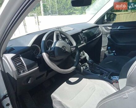 Белый Шкода Kodiaq, объемом двигателя 1.97 л и пробегом 30 тыс. км за 30000 $, фото 7 на Automoto.ua