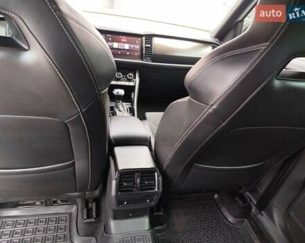 Белый Шкода Kodiaq, объемом двигателя 1.97 л и пробегом 159 тыс. км за 34900 $, фото 8 на Automoto.ua