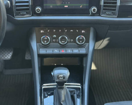 Білий Шкода Kodiaq, об'ємом двигуна 1.98 л та пробігом 238 тис. км за 21500 $, фото 23 на Automoto.ua