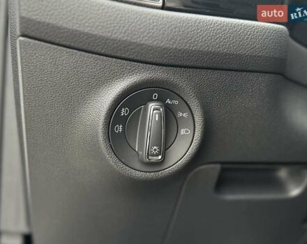 Белый Шкода Kodiaq, объемом двигателя 1.97 л и пробегом 154 тыс. км за 27000 $, фото 22 на Automoto.ua