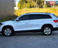 Белый Шкода Kodiaq, объемом двигателя 2 л и пробегом 186 тыс. км за 27777 $, фото 6 на Automoto.ua