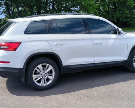 Белый Шкода Kodiaq, объемом двигателя 2 л и пробегом 188 тыс. км за 20000 $, фото 5 на Automoto.ua