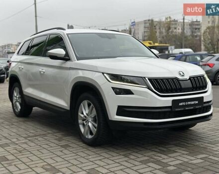 Белый Шкода Kodiaq, объемом двигателя 1.97 л и пробегом 154 тыс. км за 27000 $, фото 3 на Automoto.ua