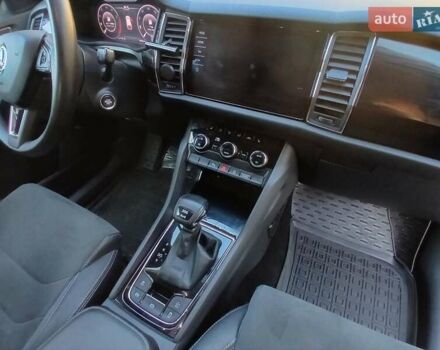 Белый Шкода Kodiaq, объемом двигателя 1.98 л и пробегом 38 тыс. км за 27500 $, фото 28 на Automoto.ua