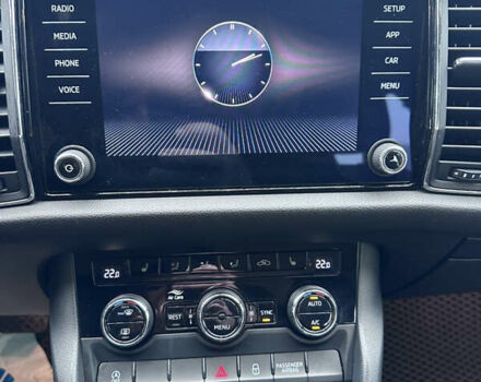 Белый Шкода Kodiaq, объемом двигателя 1.97 л и пробегом 200 тыс. км за 23000 $, фото 25 на Automoto.ua