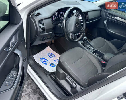 Білий Шкода Kodiaq, об'ємом двигуна 1.97 л та пробігом 200 тис. км за 24950 $, фото 28 на Automoto.ua