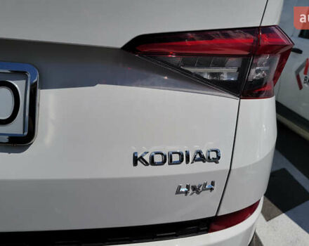 Білий Шкода Kodiaq, об'ємом двигуна 1.97 л та пробігом 100 тис. км за 31500 $, фото 3 на Automoto.ua