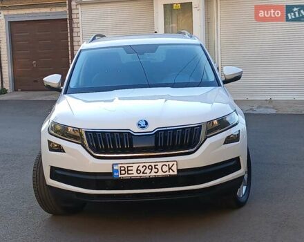 Белый Шкода Kodiaq, объемом двигателя 1.98 л и пробегом 38 тыс. км за 27500 $, фото 5 на Automoto.ua