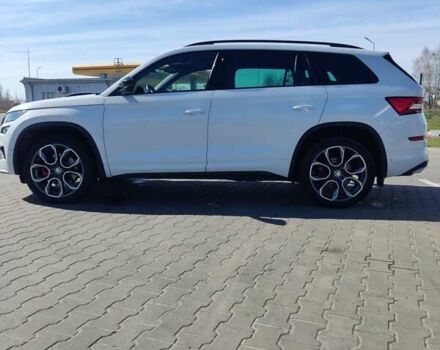 Білий Шкода Kodiaq, об'ємом двигуна 1.97 л та пробігом 160 тис. км за 35999 $, фото 6 на Automoto.ua