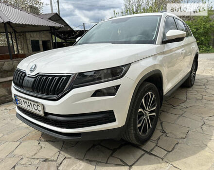 Білий Шкода Kodiaq, об'ємом двигуна 1.97 л та пробігом 51 тис. км за 32700 $, фото 2 на Automoto.ua