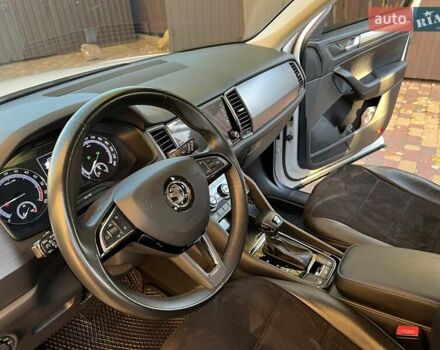 Белый Шкода Kodiaq, объемом двигателя 1.97 л и пробегом 118 тыс. км за 29700 $, фото 20 на Automoto.ua